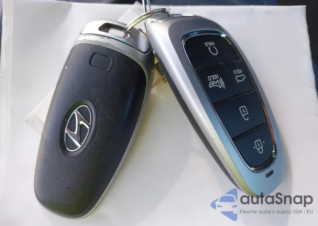 KMHL64JAXMA161106: 41644745