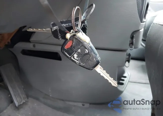 2D4GP44L75R114843: 41644975