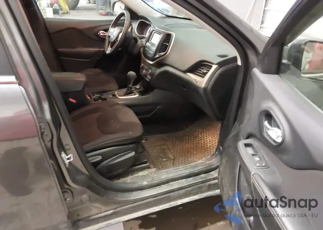 1C4PJMCS3GW368342: 41645152