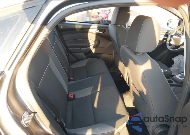 1FADP3F28EL418714: 41645599