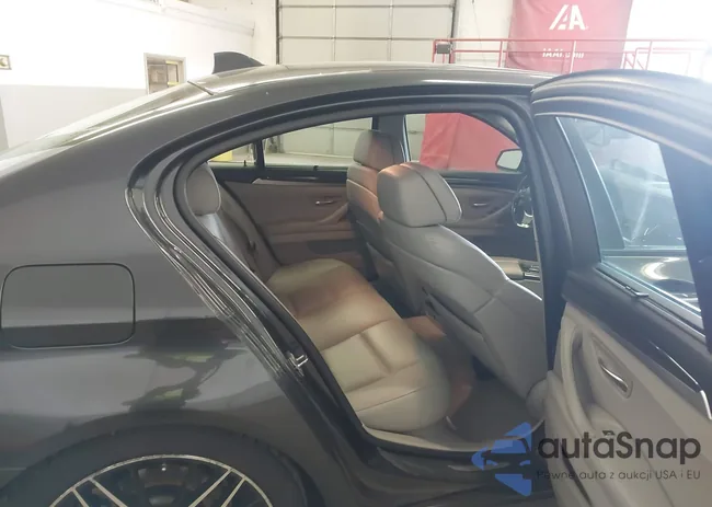 WBAFU7C59BC871055: 41645648