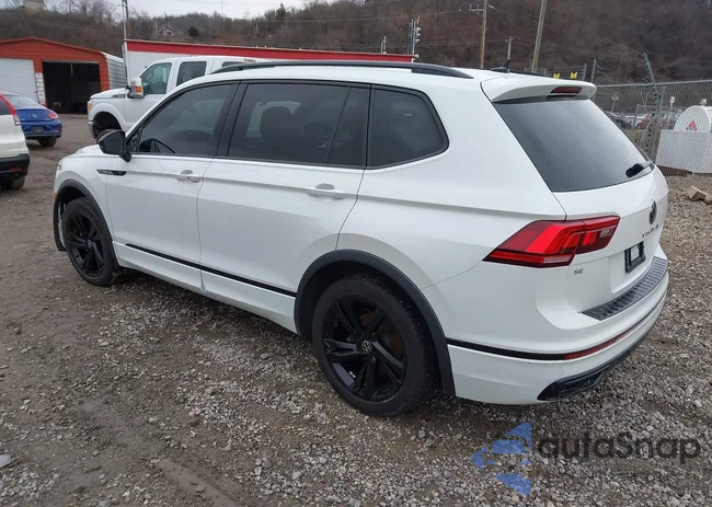 3VV8B7AX3PM073289: 41645916