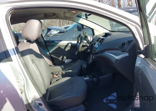 KL8CB6S92EC432691: 41647728