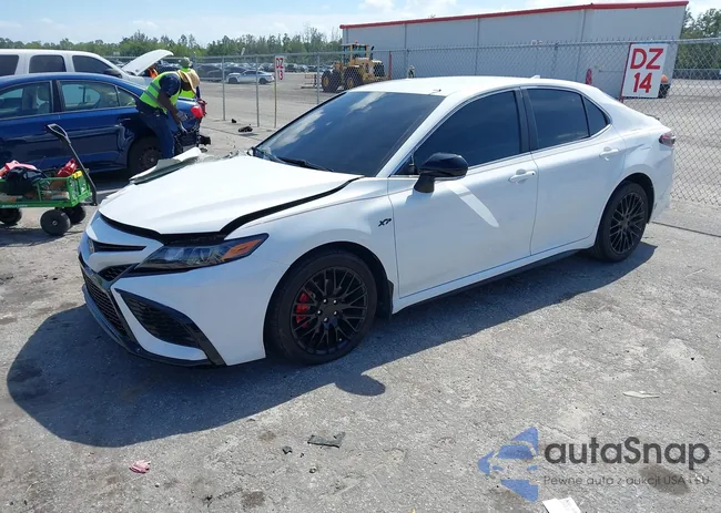 4T1T11AK1RU843612: 41647357