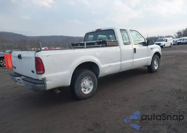 3FTNX20LX3MB49024: 41647423