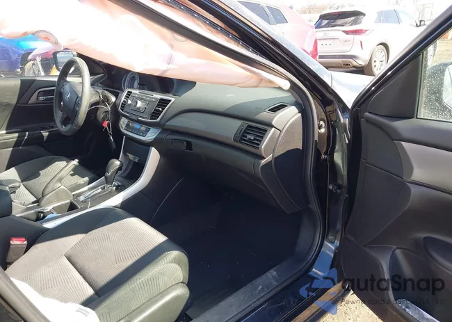 1HGCR2F39FA005377: 41649050