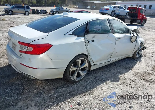 1HGCV2F98KA010886: 41648451