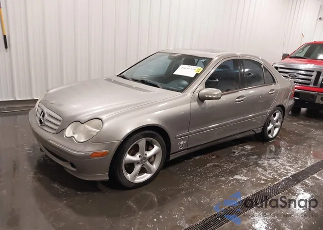 WDBRF40J04A581570: 41649446