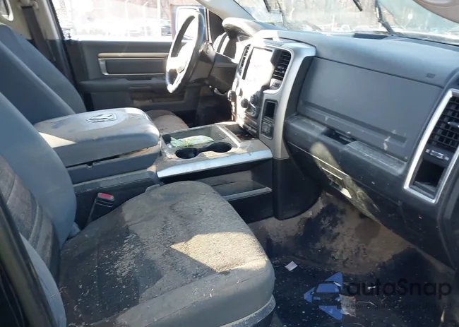 1C6RR7LT5LS142033: 41651117