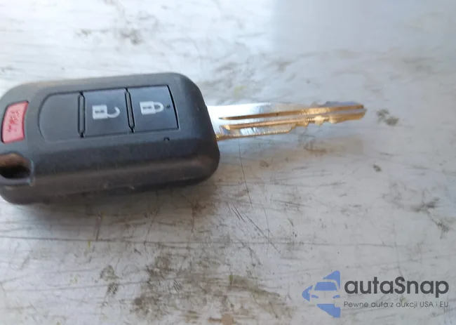 JA4AP3AU4GZ062231: 41650475