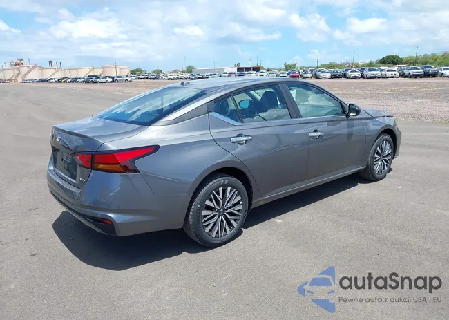 1N4BL4DW0SN371077: 41653009