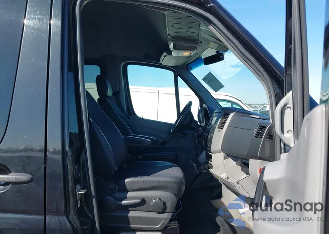 WDZFE7CD2GP216260: 41653062