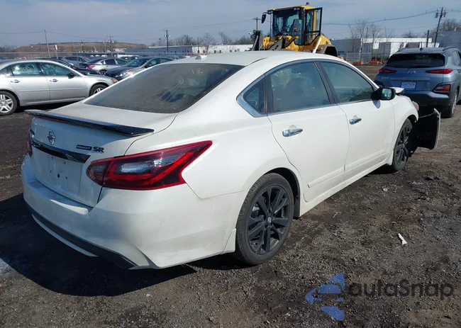 1N4AL3AP6JC273023: 41654984