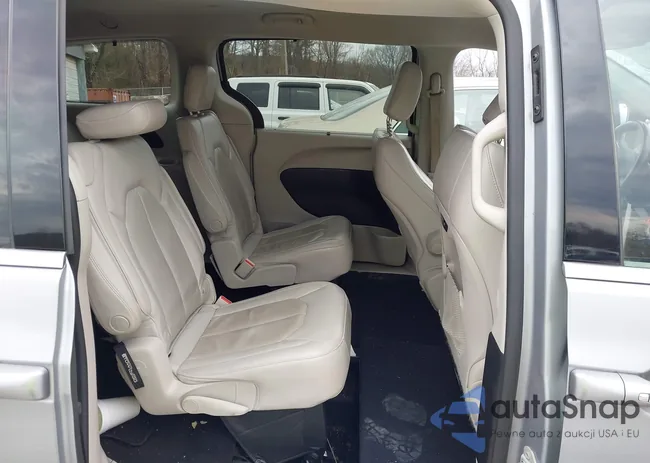 2C4RC1BG3MR542543: 41657073