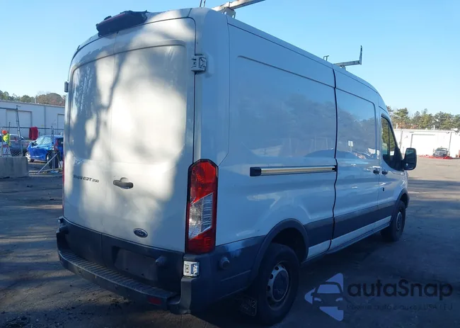 1FTYR2DM2JKA73863: 41656343