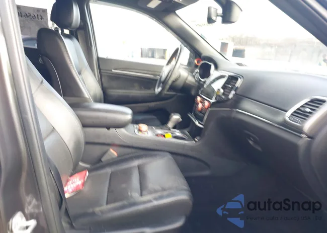 1C4RJFBG2KC816100: 41656405