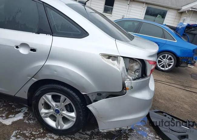 1FADP3F27EL275187: 41656548