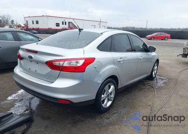 1FADP3F27EL275187: 41656548