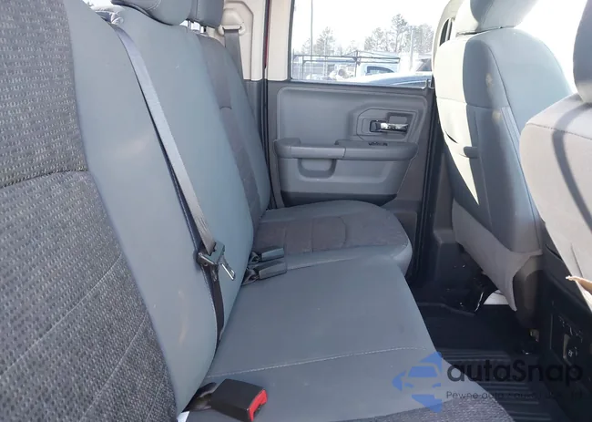 1C6RR7GG7JS218622: 41657660