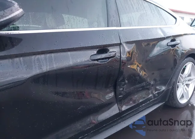 WAUENCF55JA102219: 41657953