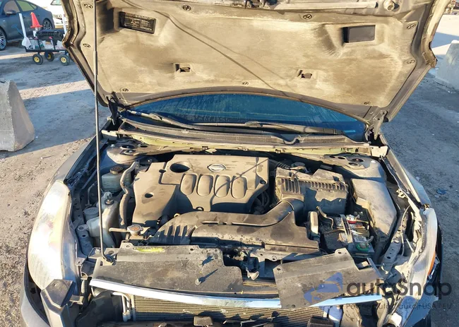 1N4AL21E88N506195: 41657431