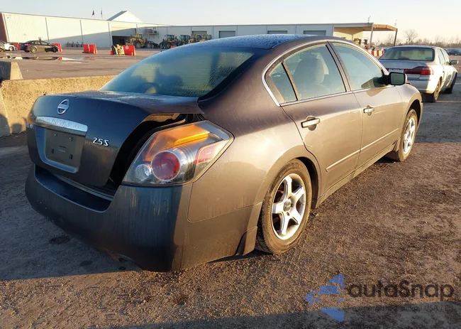 1N4AL21E88N506195: 41657431