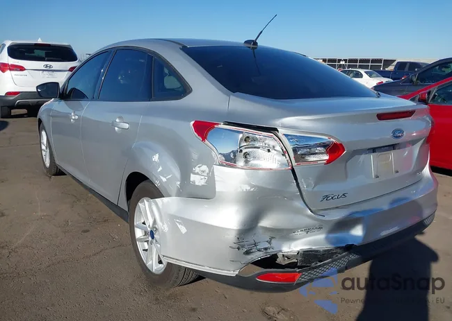 1FADP3F27JL204873: 41657504