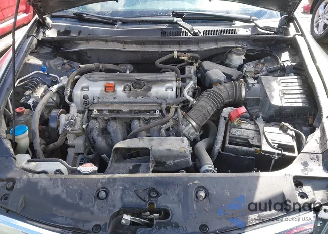 1HGCP2F35CA083379: 41660691