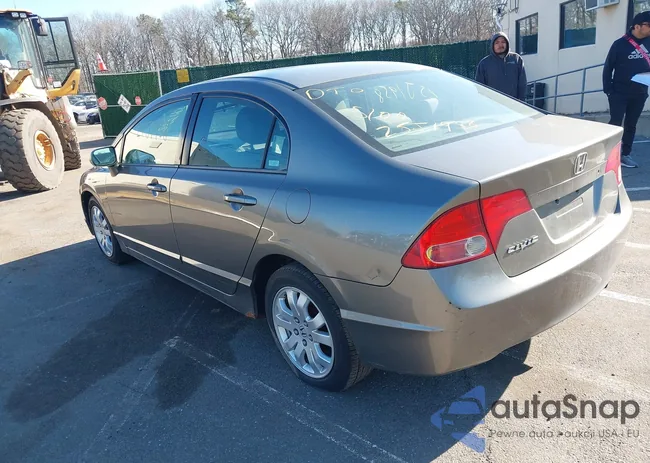 2HGFA15526H521681: 41661313