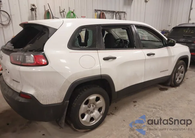 1C4PJLAB8KD132836: 41662839