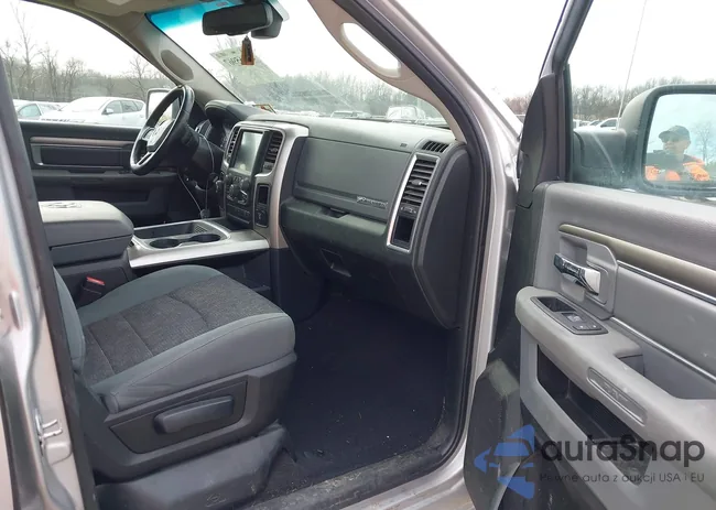 1C6RR7GT5GS411289: 41665967