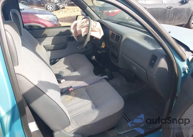 4TAUN41BXSZ053762: 41666153