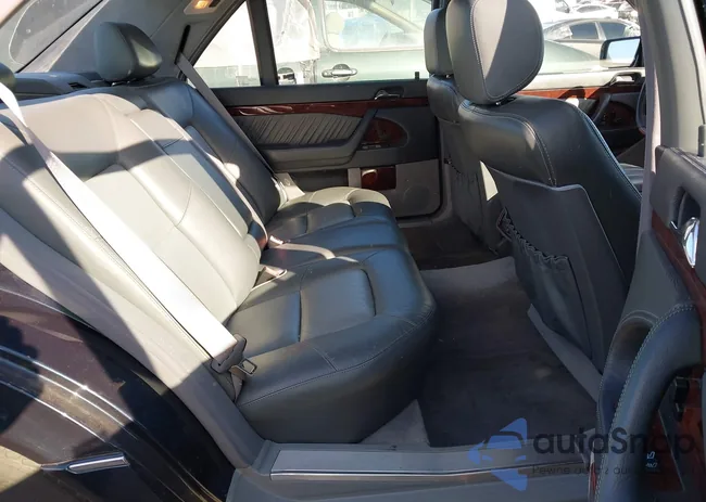 WDBGA57G5XA428158: 41666227