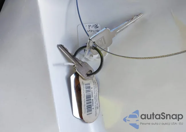 1FAHP2L80HG133846: 41667799