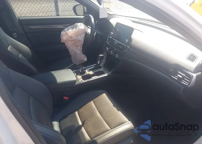 1HGCV1F38KA106877: 41670040