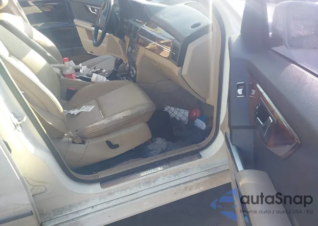 WDCGG8HB4CF907442: 41671898