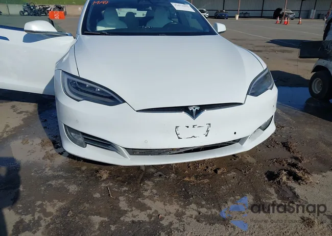 5YJSA1E29JF276329: 41673653