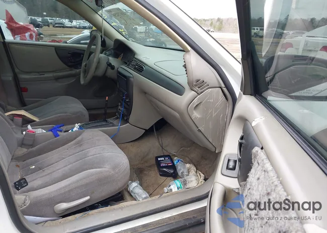 1G1ND52F95M215328: 41673258