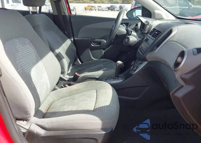 1G1JA5SH9F4130256: 41674592