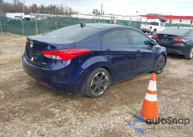 5NPDH4AE8DH172118: 41676112