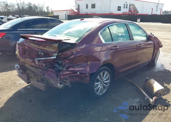 1HGCP2F86CA137896: 41676540