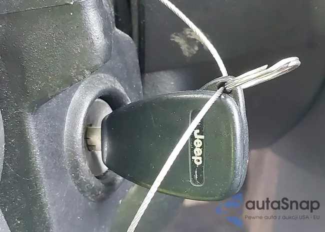 1C4NJDBB7FD332348: 41676545