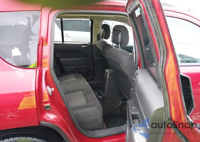 1C4NJDBB7FD332348: 41676545