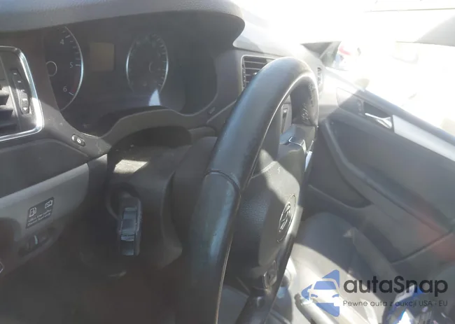 3VWLL7AJXCM323278: 41677513