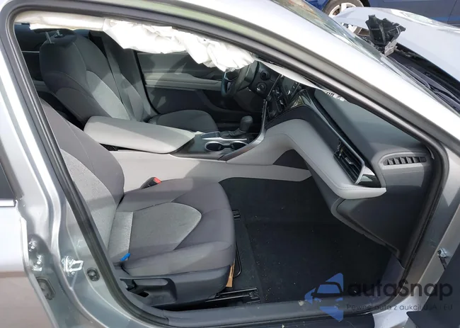 4T1C11AK8RU842148: 41679631