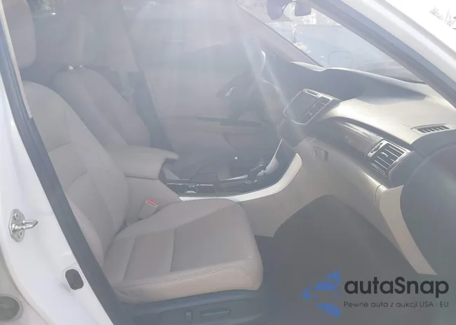 1HGCR3F92GA035476: 41679149