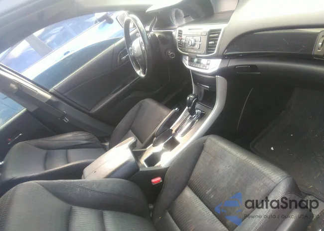 1HGCR2F58EA030979: 41679458