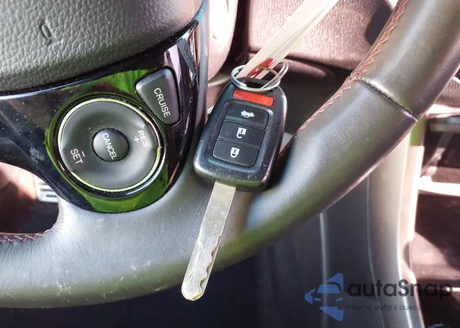 1HGCR2F16HA197455: 41680872