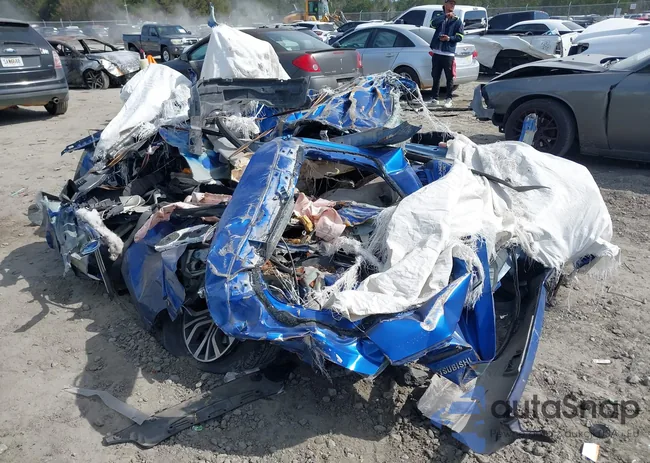 JA4AP3AU8HZ059186: 41682852