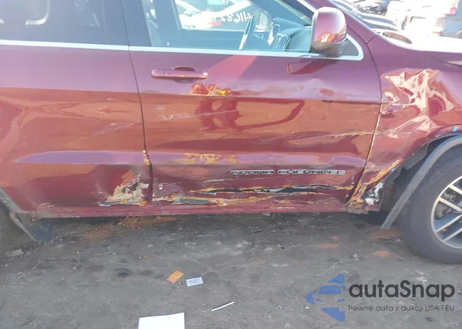 1C4RJEAG5JC260374: 41682953